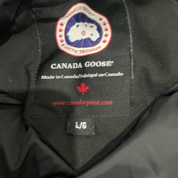 Authentique Canada goose bomber - Picture 8 of 10